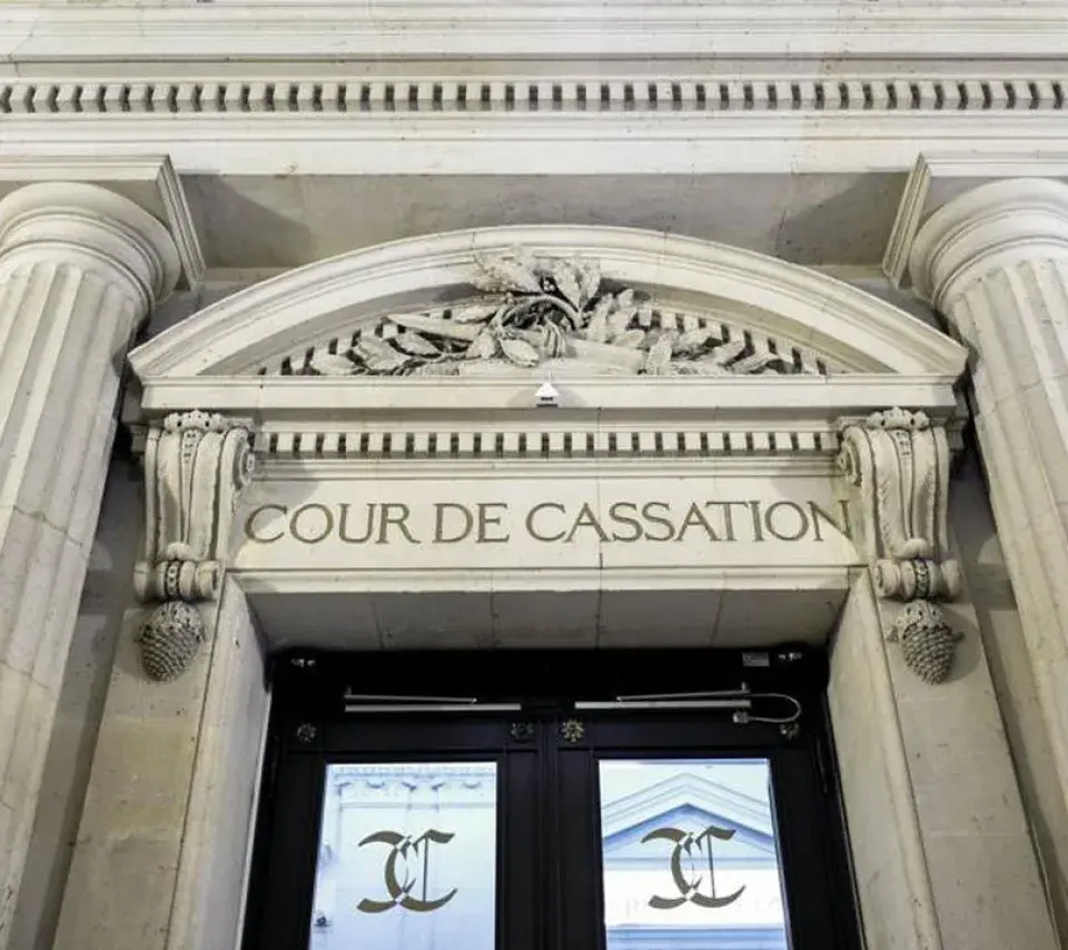 Fronton de la cour de cassation 